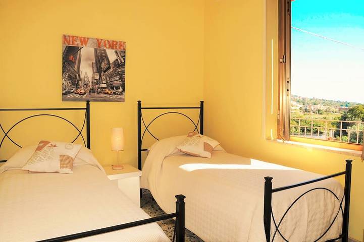Appartamento intero, Casa “Al vico dei limoni” tra campagna e mare in Sant'Alessio Siculo, Provincia di Messina