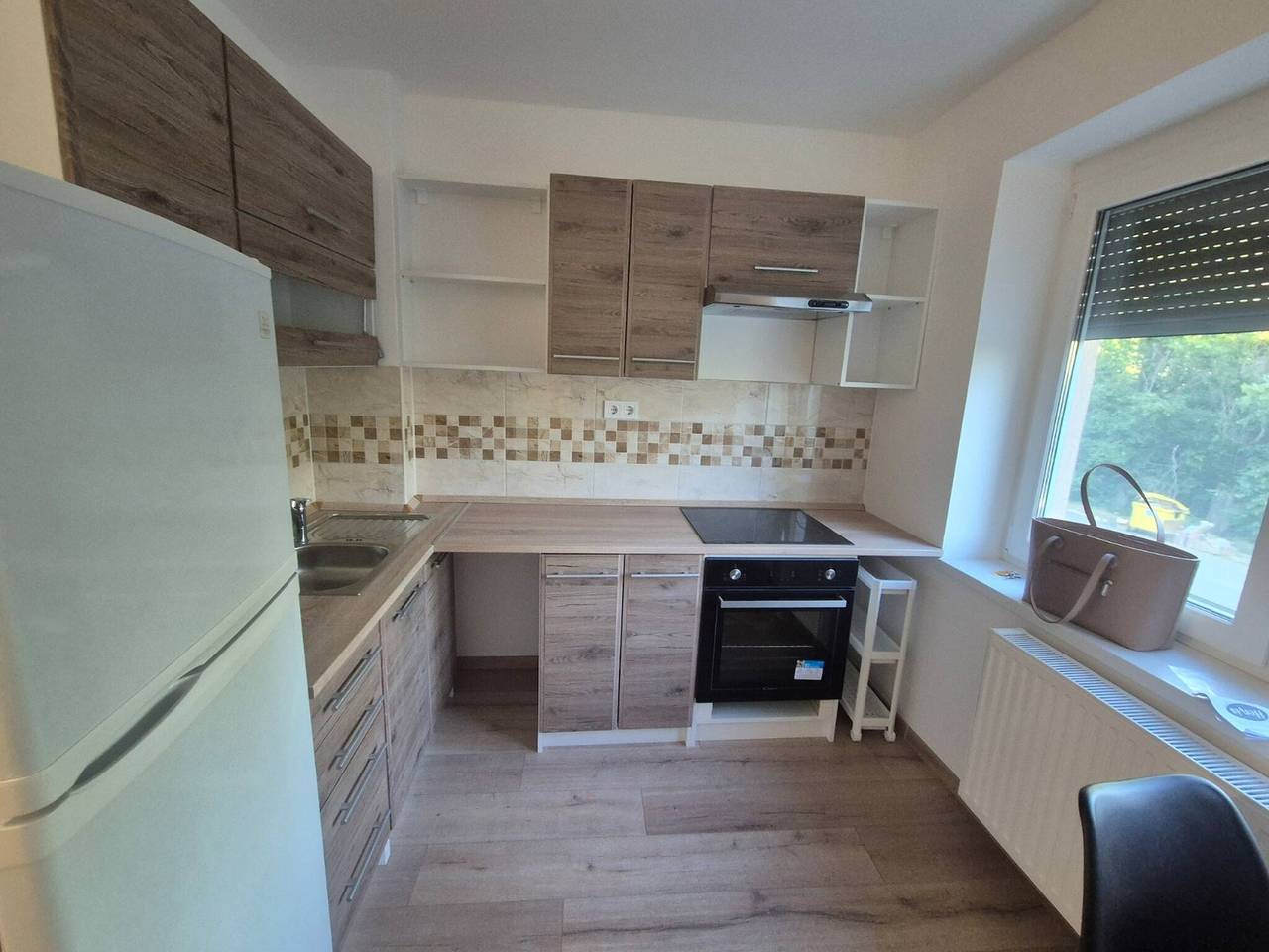 Ganze Wohnung, Sandmine - Moderne Wohnung in einem ruhigen, erneuerten Viertel in Ketschkemet, Kecskeméti járás