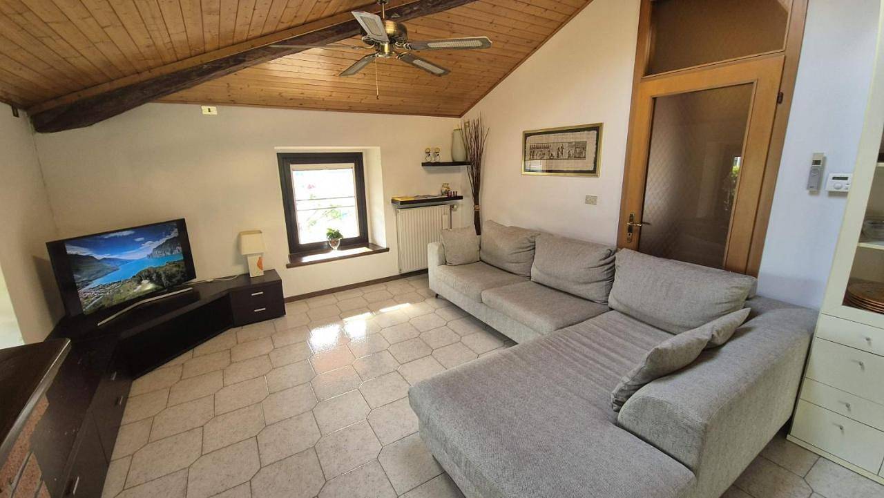 Appartamento intero, Zocca Apartment in Arco, Prealpi Gardesane