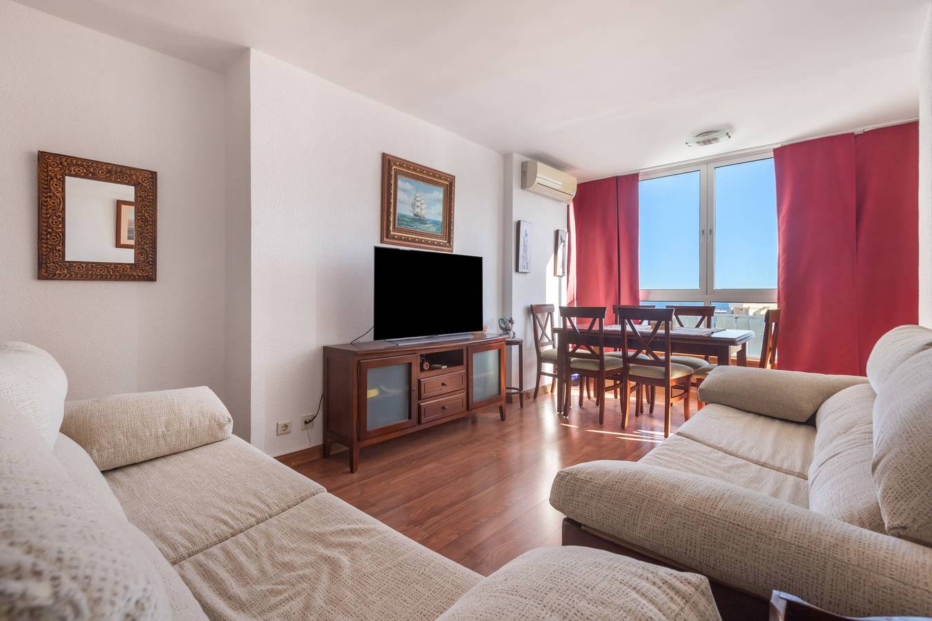 Entire apartment, Apartment 'Mirador Del Mar' with Sea View, Shared Pool and Air Conditioning in Benalmádena Costa, Benalmádena