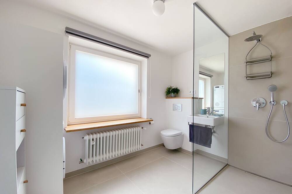 Ganze Wohnung, Stilvolles Apartment mit Bergblick-Hütte und Garten in Wolfratshausen in Wolfratshausen, Tölzer Land