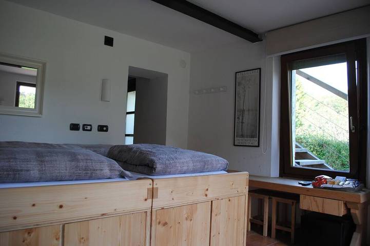 Ferienwohnung für 4 Personen, mit Whirlpool und Terrasse sowie Garten und Sauna