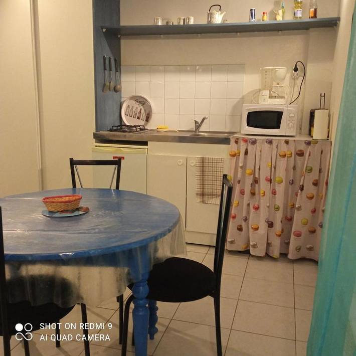 Gîte pour 3 personnes, avec terrasse et jacuzzi à Bellegarde - 4