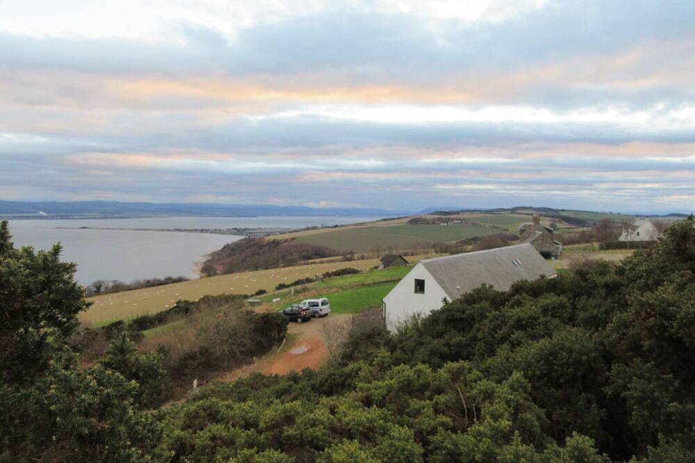 Kestrel, Longhouse Cottages in Highlands
