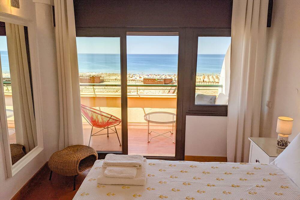 Ganze Wohnung, 1-Bett-Apartment Ocean Seasun Vacation Rentals (Preisnachlass für +28 Nächte) in Praia de Monte Gordo, Monte Gordo