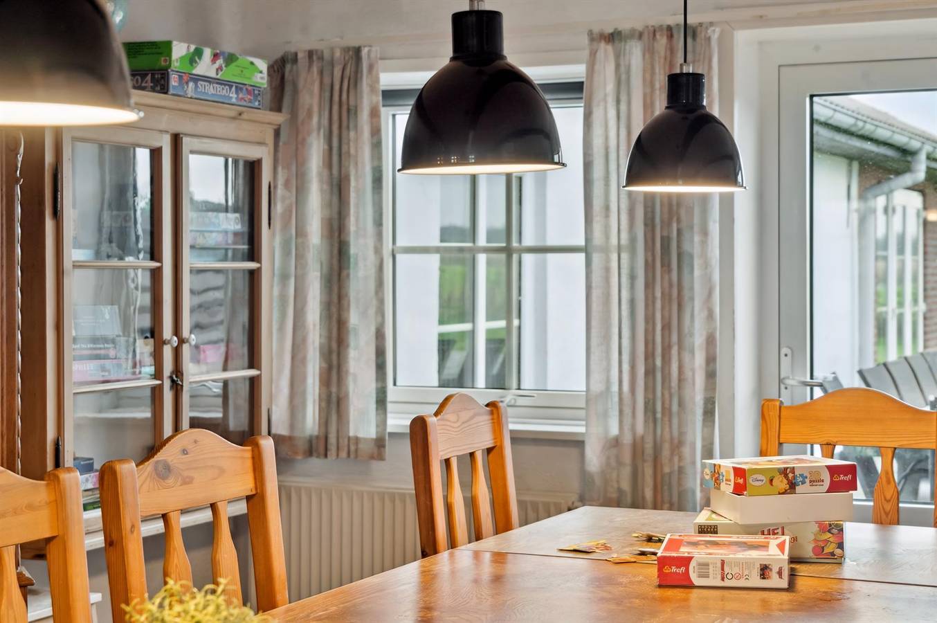 Amazing home in Bredebro w/ Wifi and 8 Bedrooms in Tondern en omgeving