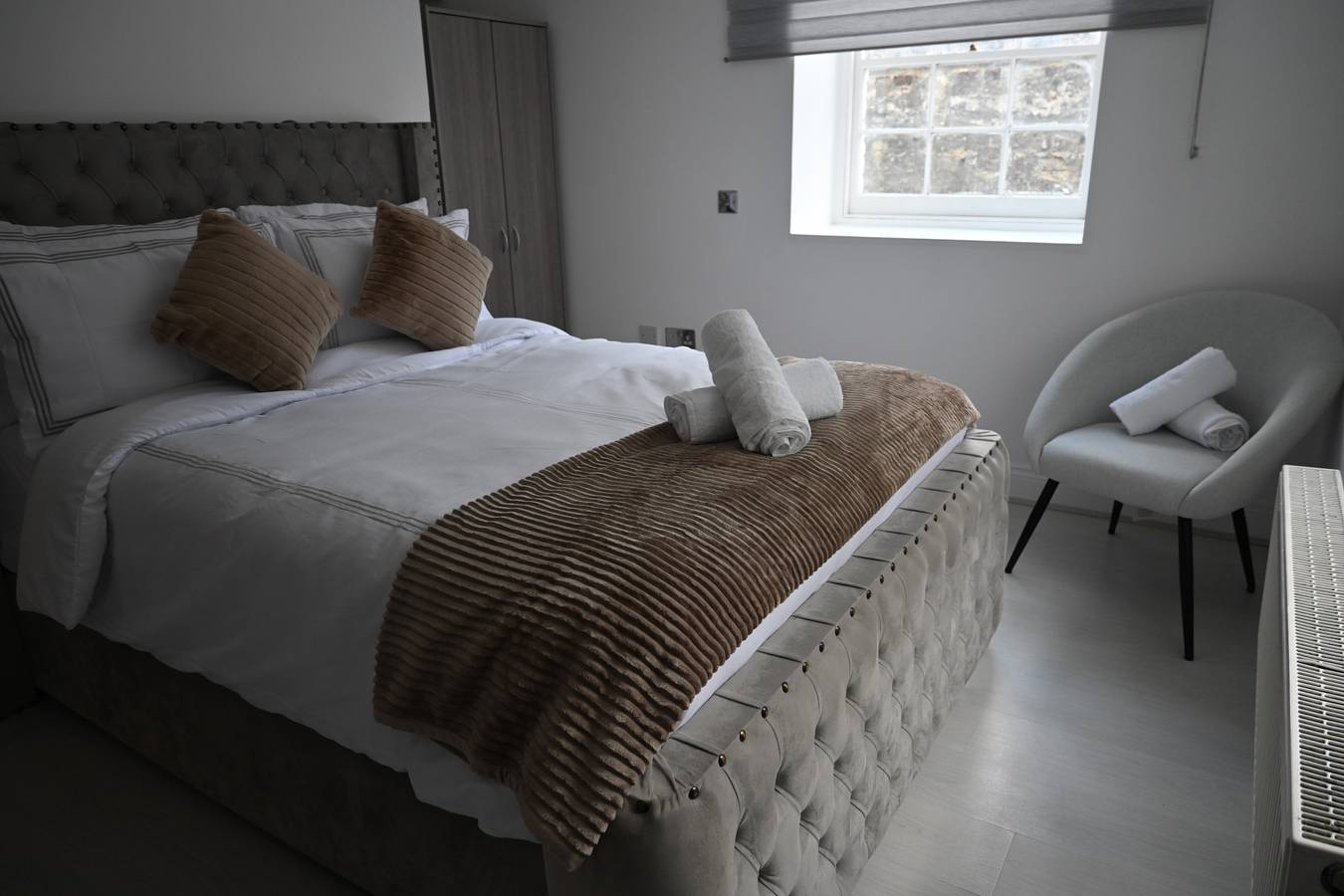 Ganze Ferienwohnung, Ferienwohnung für 5 Personen mit Seeblick in Greenwich, London