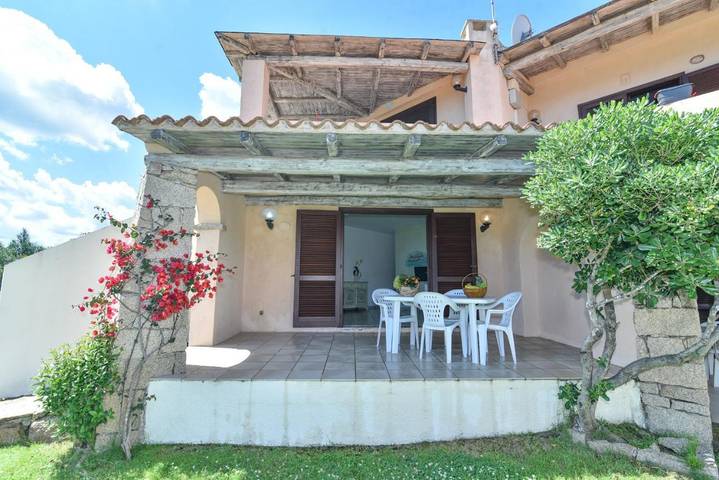 Gîte pour 2 personnes, avec jardin à Arzachena - 3