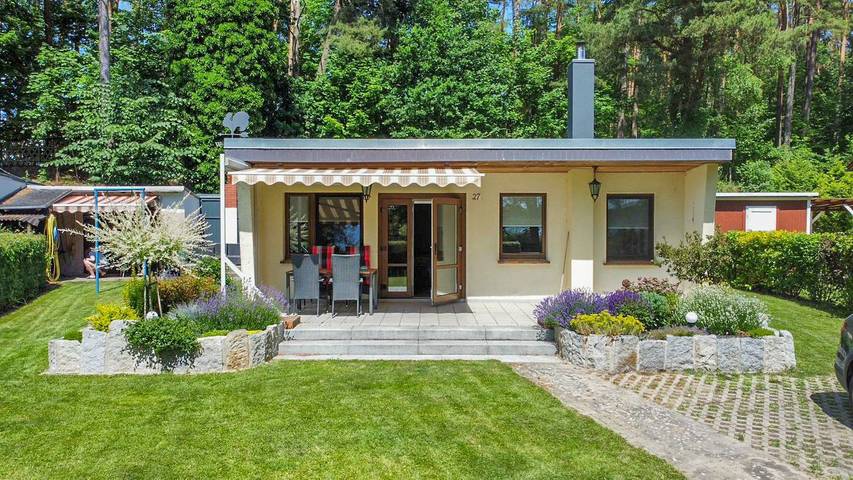 Ferienhaus für 4 Personen, mit Sauna und Seeblick sowie Garten, mit Haustier in Mecklenburgische Seenplatte