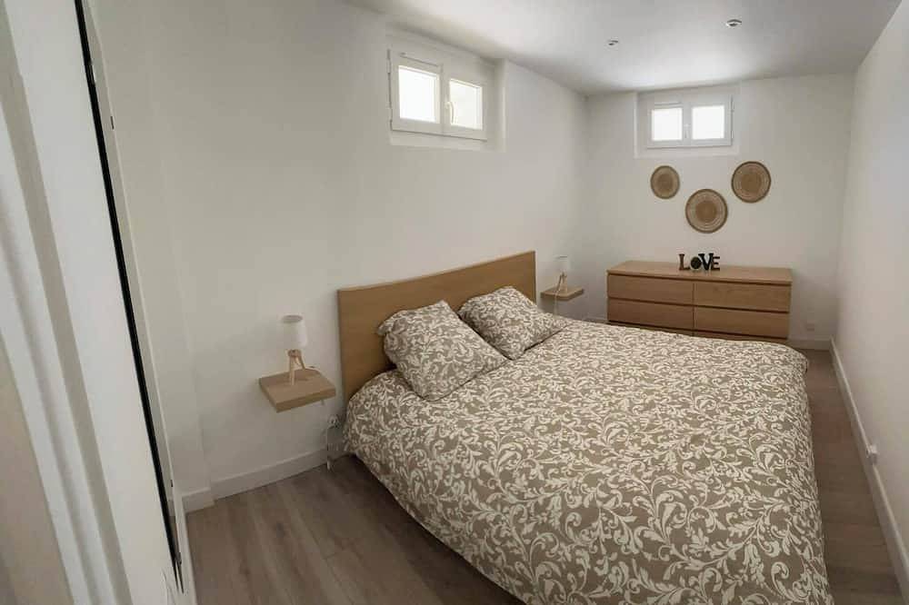 Appartement entier, Joli appartement rénové de 55m2. Parking gratuit in Cassis, Parc national des Calanques