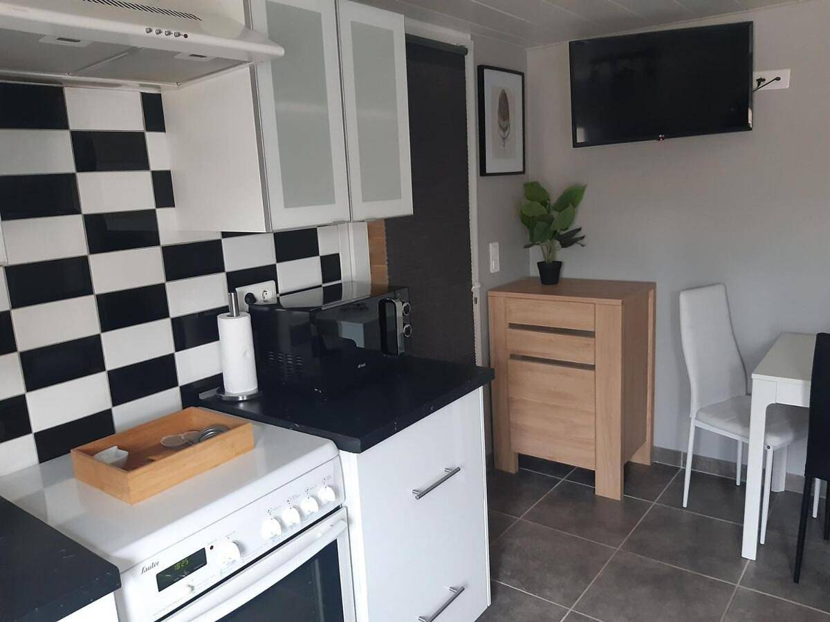 Appartement entier, Appartement avec terrasse in Vieille-Brioude, Parc Naturel Régional Livradois-Forez
