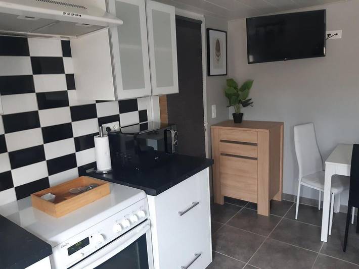 Gîte pour 2 personnes, avec vue et terrasse à Vieille-Brioude - 4