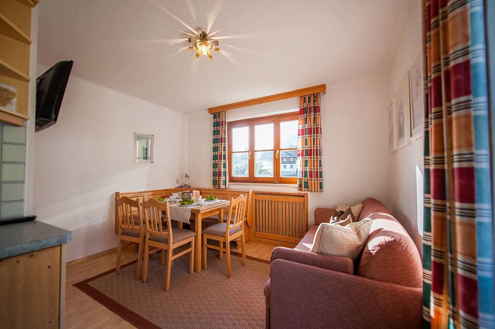 Ganze Wohnung, Schönes Anwesen mit Blick auf die Skipiste in Forstau, Ski Amadé