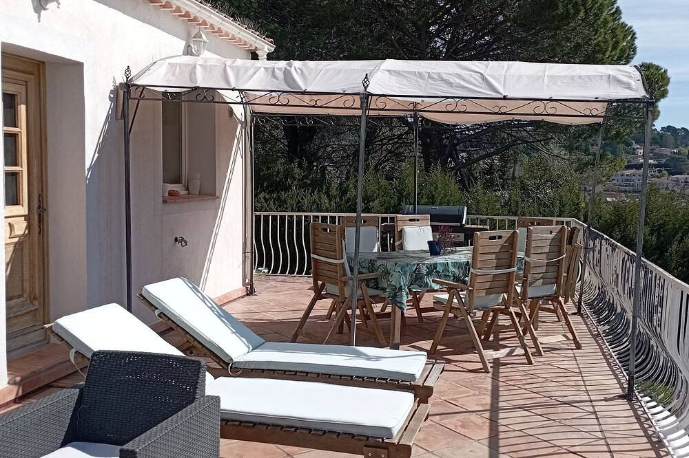 Apartamento entero, Upstairs Villa Air-Conditioned Pool Panoramic View 180° Hills And Village Class in Auribeau-sur-Siagne, Costa mediterránea (Francia)