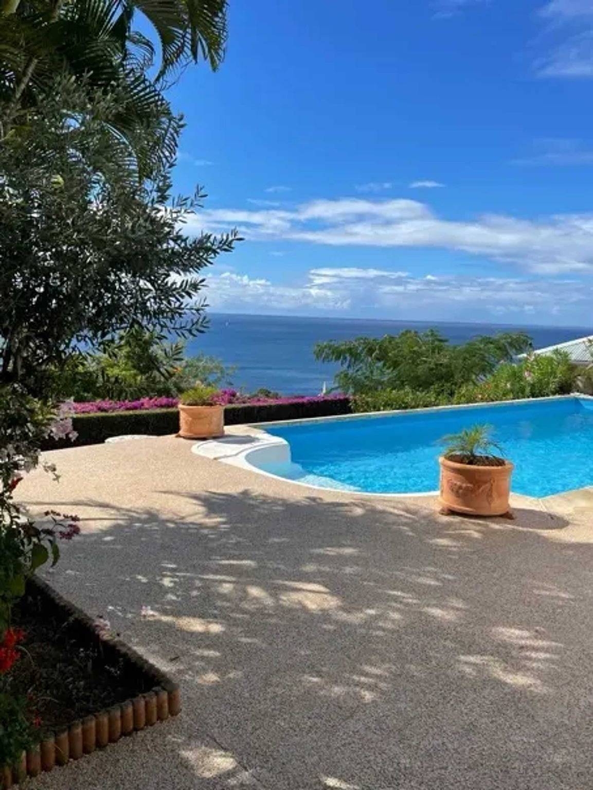 Studio entier, Studio cosy avec vue sur mer à Case-Pilote, 21 m², piscine in Case-Pilote, Martinique