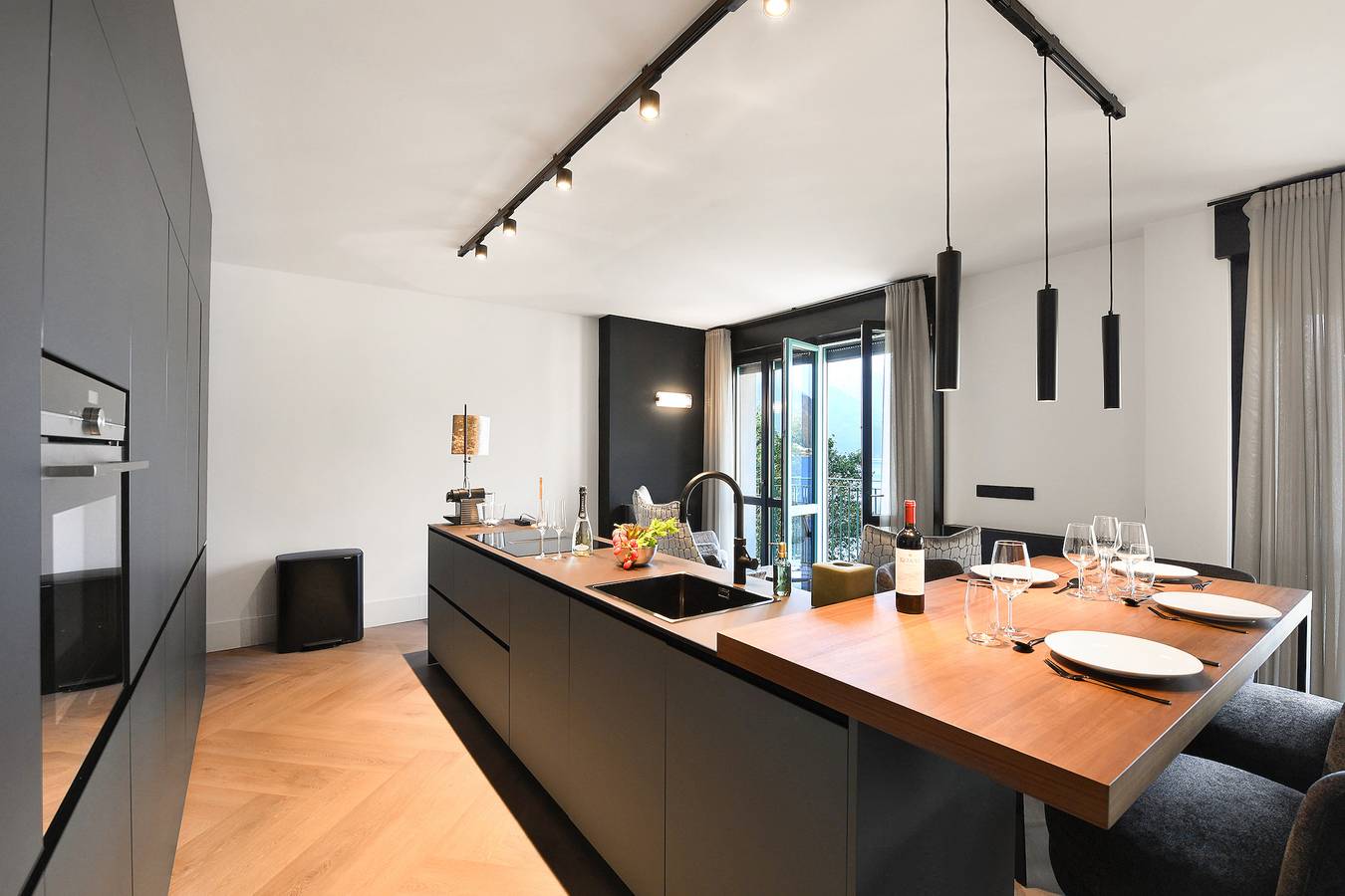 Ganze Wohnung, Ferienwohnung für 4 Personen mit Seeblick in Porlezza, Gemeinde Porlezza