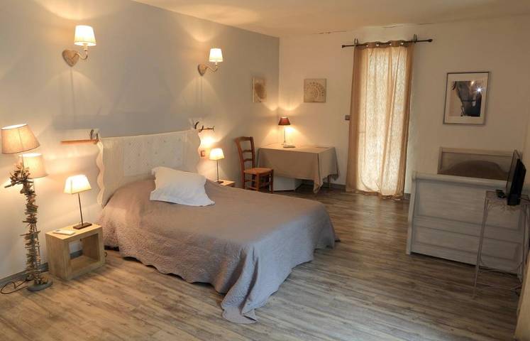 Chambre d’hôte pour 2 personnes, avec Terrasse et Jardin