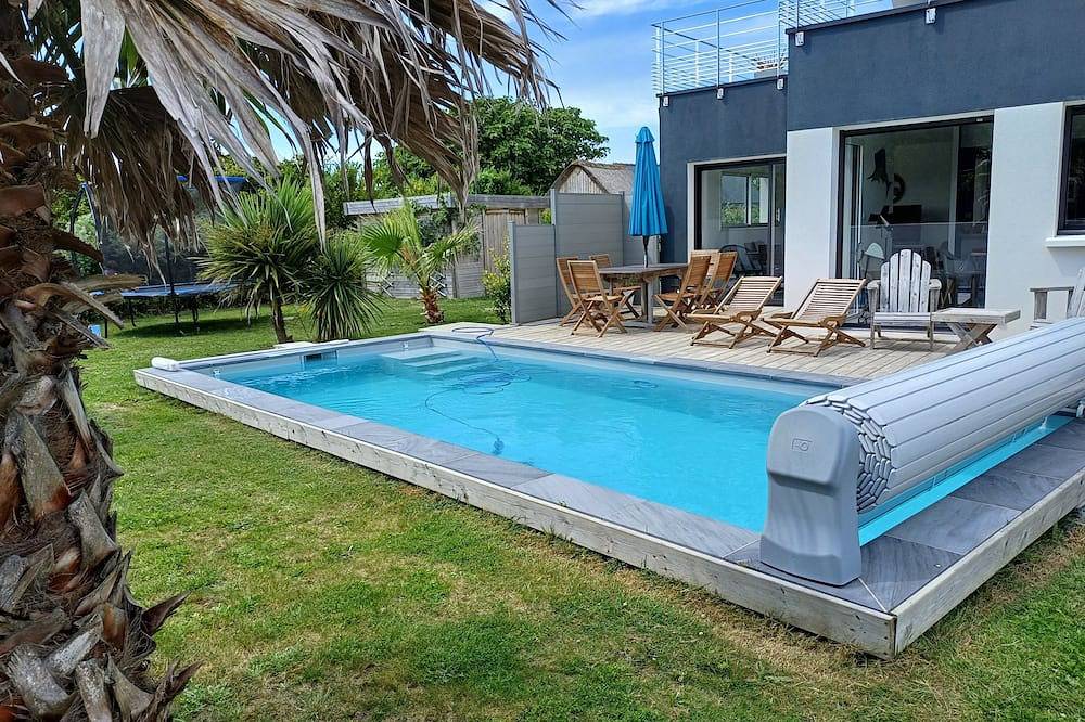 4 * vacation home between La Torche and Pors Carn with swimming pool. in Penmarc'h, Côte de Cornouaille