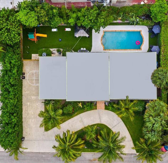 Ferienhaus für 9 Personen, mit Pool - 1