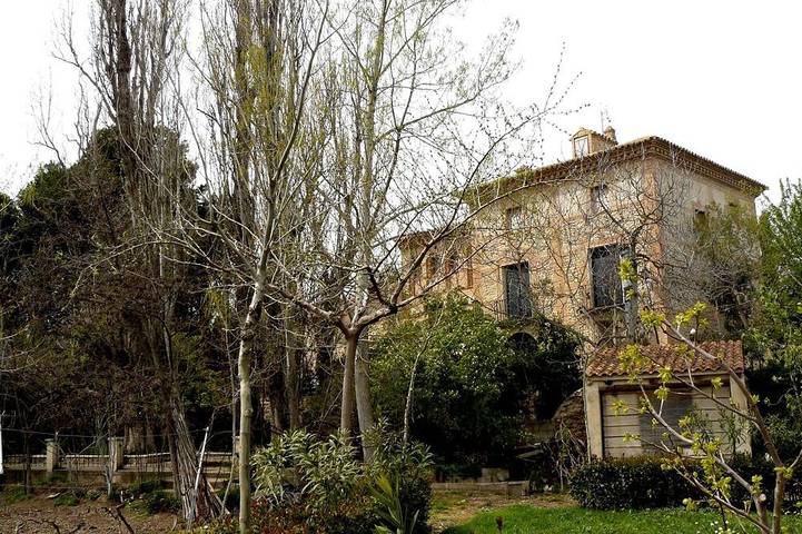 Gîte pour 8 personnes, avec Balcon ainsi que Jacuzzi et Jardin à Tudela