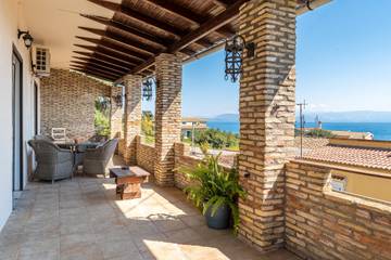 Ferienwohnung für 6 Personen, mit Garten und Balkon in Griechische Inseln