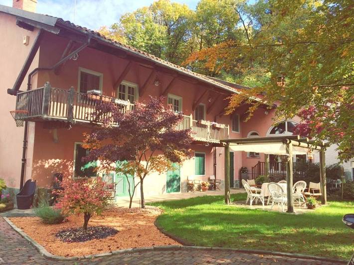 Location de vacances pour 4 personnes, avec Terrasse ainsi que Jardin et Vue à Manta