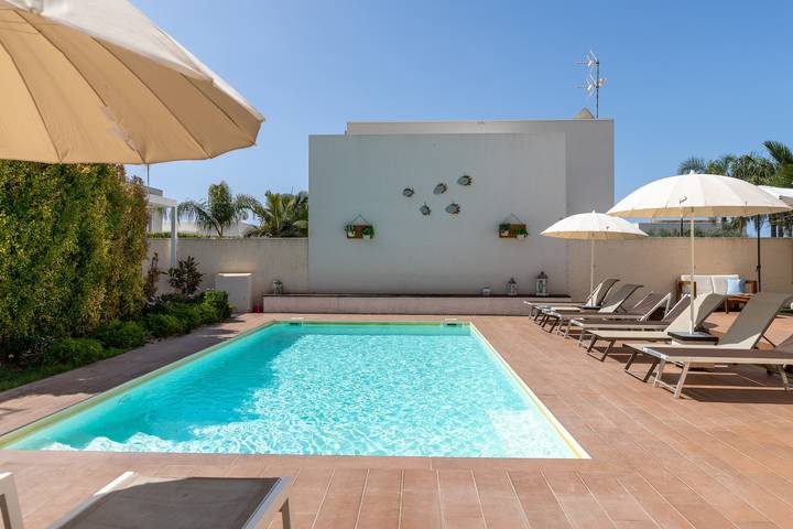 Entire apartment, Apartment with View on swimming pool, Wi-Fi and Air Conditioning in Ragusa, Ragusa Province