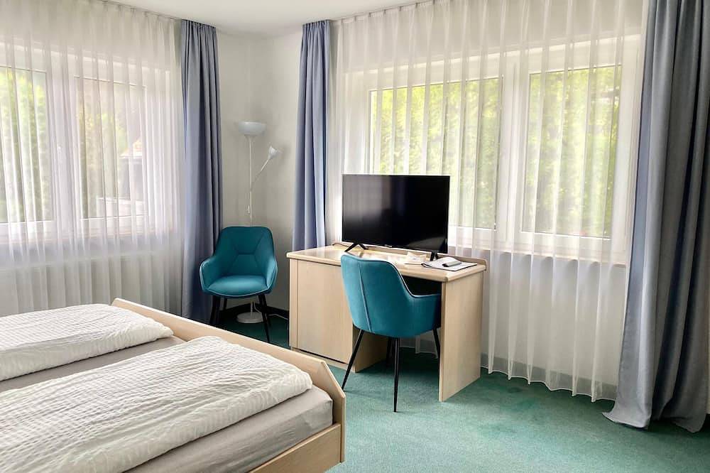 Ganze Wohnung, Doppelzimmer Komfort mit privatem, externen Badezimmer in Gernsbach, Nordschwarzwald