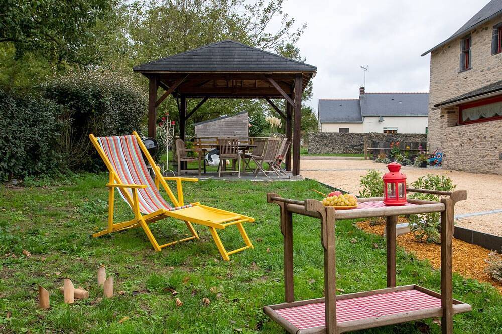 Geräumiges Landhaus mit Privatem Pool und Eingezäuntem Garten in Pannecé, Loire-Tal