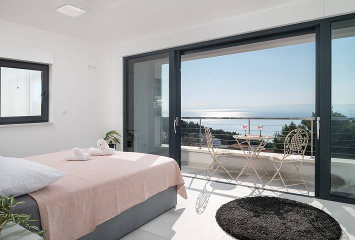 Villa pour 10 personnes, avec vue sur l’océan ainsi que jardin et piscine, animaux acceptés à Brela - 2