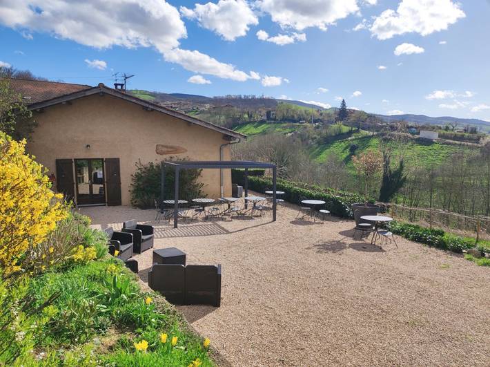 Gîte pour 15 personnes, avec terrasse, animaux acceptés