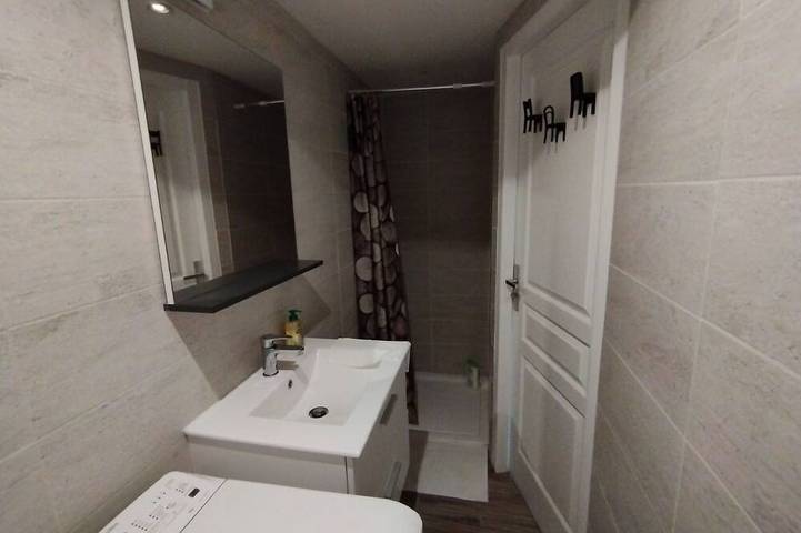 Gîte pour 4 personnes, avec terrasse à Trévoux - 3