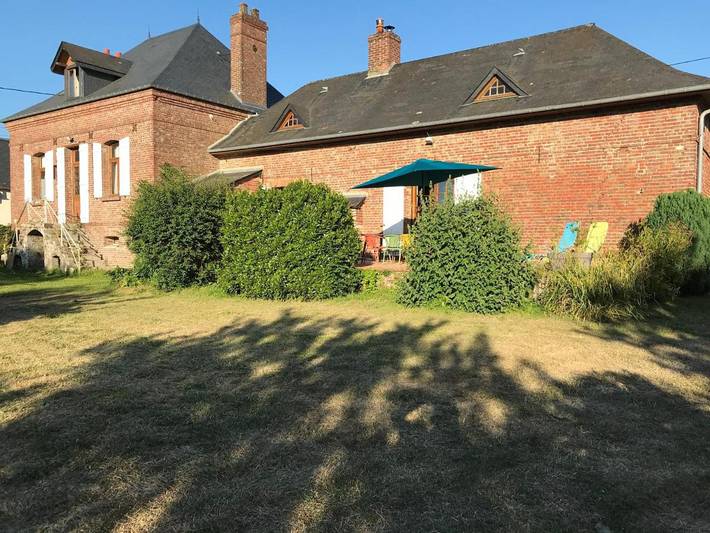 Location de vacances pour 9 personnes, avec jardin, adapté aux familles à Pendé (Somme)