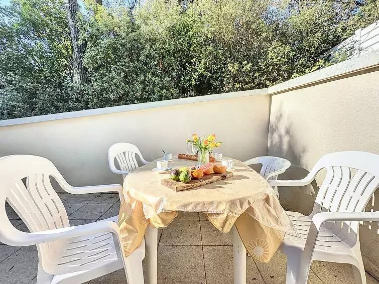Maison 4 Personnes in Saint-Michel-Chef-Chef, Côte de Jade