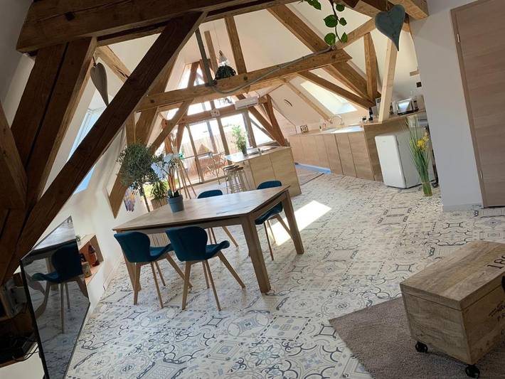 Gîte pour 4 personnes, avec Balcon et Jacuzzi ainsi que Terrasse et Vue à Illhaeusern