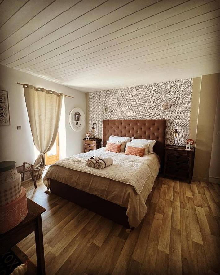 Location de vacances pour 2 personnes, avec piscine ainsi que sauna et jardin à Peyriac-Minervois