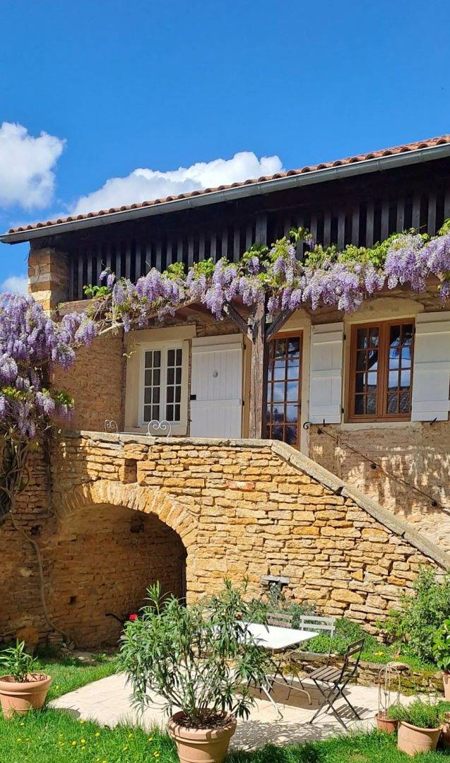 Chambre d’hôte pour 2 personnes, avec jardin à Saint-Point