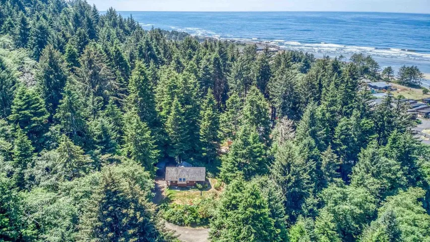 Vacation house for 4 people, with terrace, with pets - 1