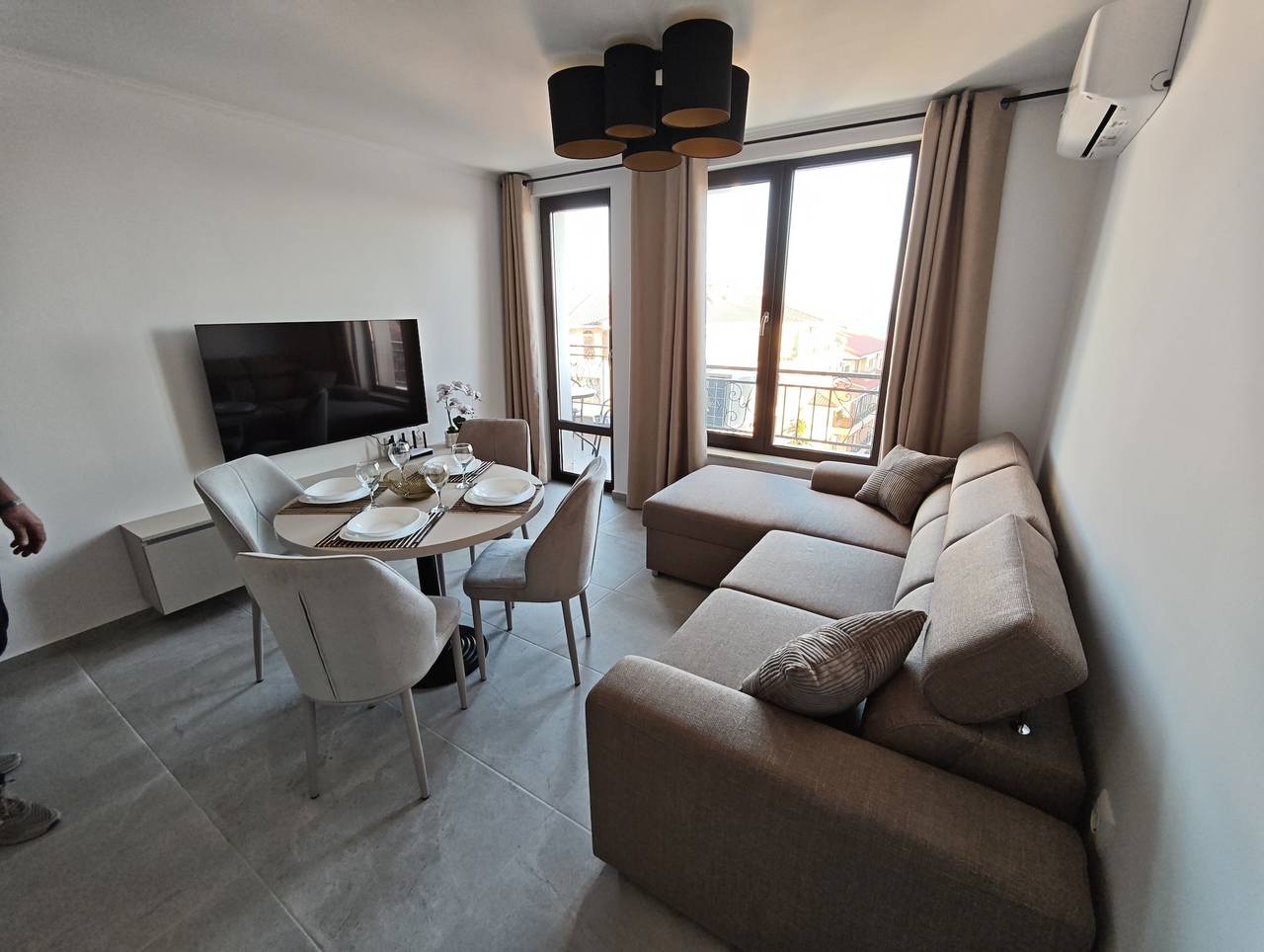 Ganze Ferienwohnung, Neues Apartment mit Meerblick und Balkon in Sweti Wlas, Oblast Burgas