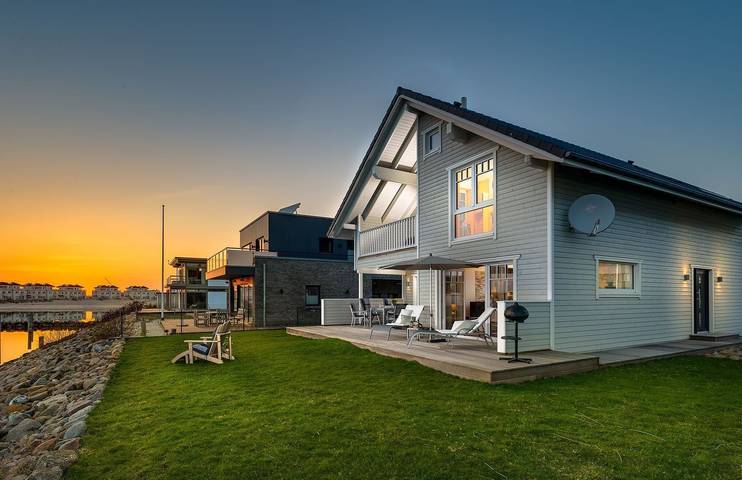 Ferienhaus mit Meerblick für 6 Personen, mit Sauna und Garten in Olpenitz