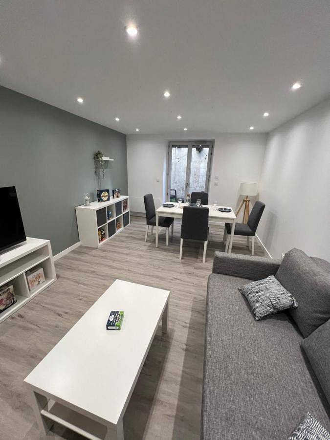 Location de vacances pour 8 personnes, avec terrasse à Ceyrat - 4