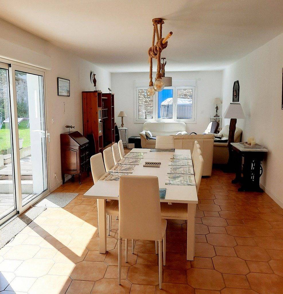 Le Cocon de Matignon gîte 4 étoiles spa 5 km mer in Matignon, Région de Dinan