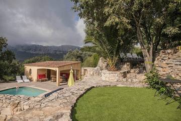 Villa pour 10 personnes, avec jacuzzi ainsi que sauna et jardin à La Valette-du-Var