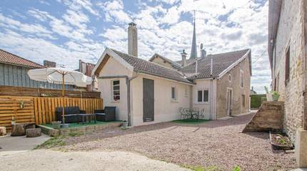 Location de vacances pour 6 personnes, avec terrasse dans Jaucourt