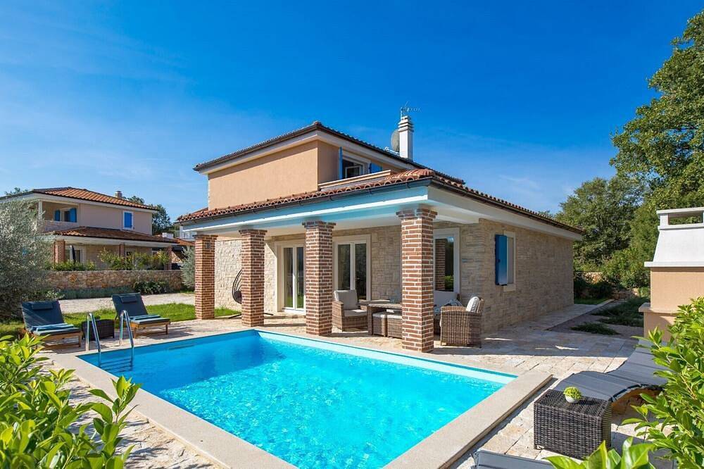 Familienvilla Di mit Pool in Malinska-Dubašnica, Krk