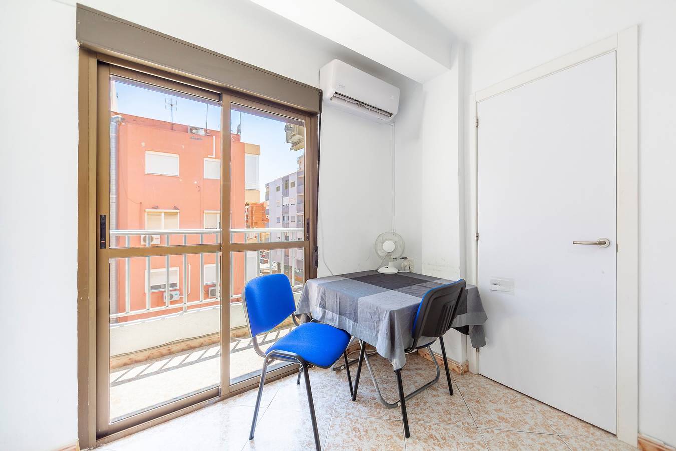 Appartement entier, Appartement 'Zapillomotril' avec climatisation in Almería, Costa de Almería