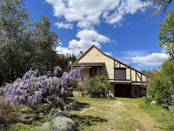 Location de vacances pour 10 personnes, avec terrasse et jardin à Saint-Martin-Labouval