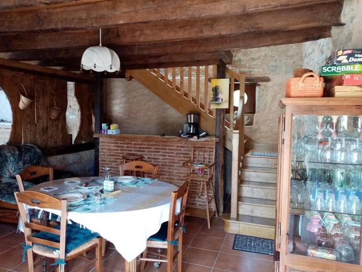 Location de vacances pour 3 personnes, avec jardin à Ajat - 3