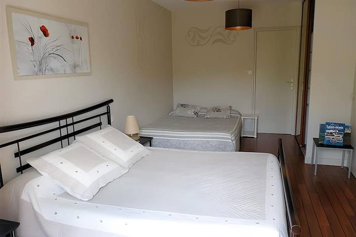 Chambre d’hôte pour 3 personnes à Saint-Méloir-des-Ondes - 2