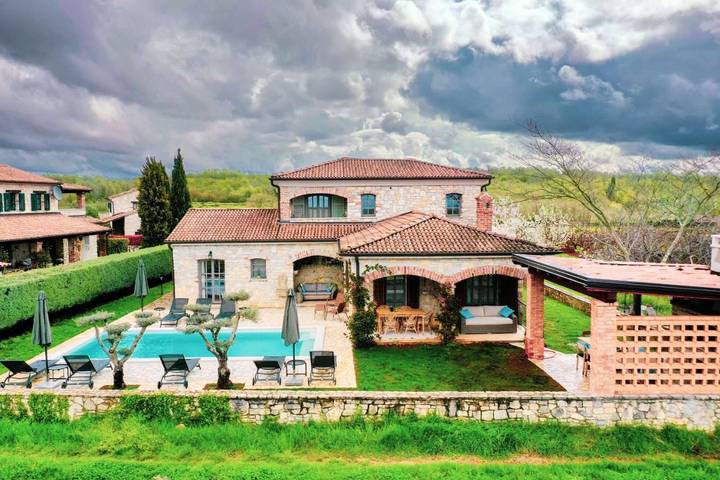Villa pour 18 personnes, avec jardin ainsi que piscine et balcon à Barat - 4